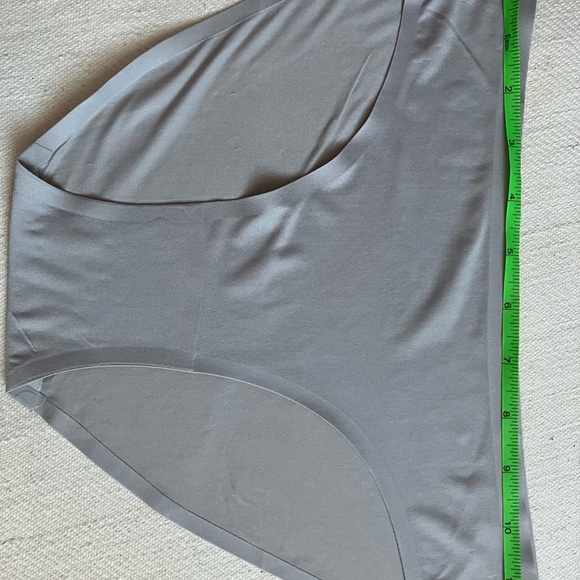 Brand New Women 2 Pieces Undergarment Small but Says L/XL - Picture 2 of 7